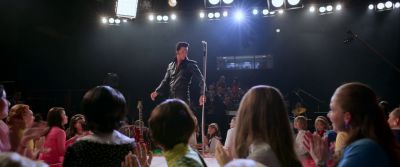 Still from Elvis (2022) that has been tagged with: over-the-shoulder