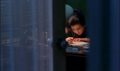Still from In the Mood For Love (2000) that has been tagged with: door