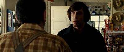 Still from No Country For Old Men (2007) that has been tagged with: over-the-shoulder