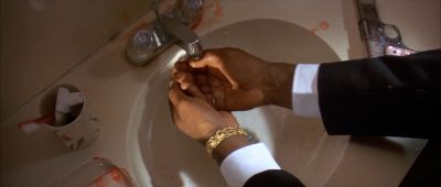 Still from Pulp Fiction (1994) that has been tagged with: high-angle