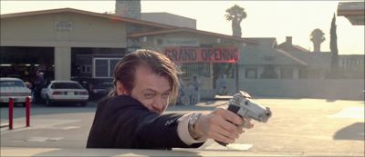 Still from Reservoir Dogs (1992) that has been tagged with: shooting