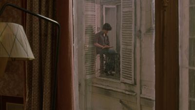 Still from The Dreamers (2003) that has been tagged with: reading