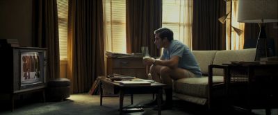 Still from Zodiac (2007) that has been tagged with: watching tv