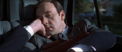 Still from American Beauty (1999) that has been tagged with: medium close-up & backseat