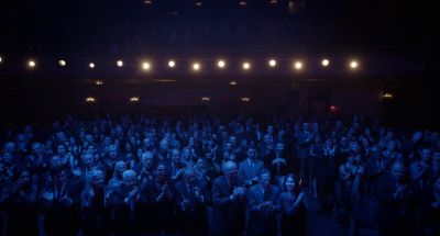 Still from Birdman (2014) that has been tagged with: crowd & wide shot