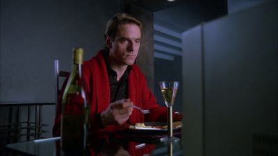 Still from Dead Ringers (1988) that has been tagged with: dinner