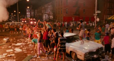 Still from Do the Right Thing (1989) that has been tagged with: crowd & fire
