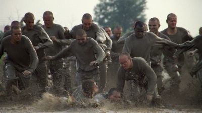 Still from Full Metal Jacket (1987) that has been tagged with: group-shot & falling