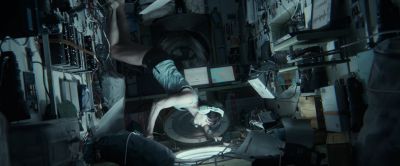 Still from Gravity (2013) that has been tagged with: spaceship & clean single