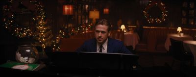Still from La La Land (2016) that has been tagged with: restaurant & bar