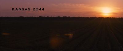 Still from Looper (2012) that has been tagged with: sunset