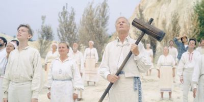Still from Midsommar (2019) that has been tagged with: looking up & exterior