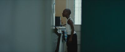 Still from Moonlight (2016) that has been tagged with: kitchen & clean single