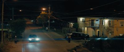 Still from Moonlight (2016) that has been tagged with: establishing shot & flare