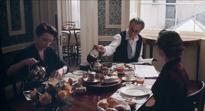 Still from Phantom Thread (2017) that has been tagged with: historical & breakfast