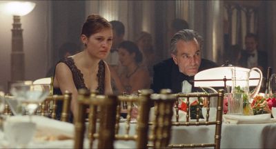 Still from Phantom Thread (2017) that has been tagged with: dinner