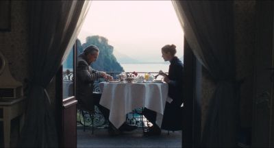 Still from Phantom Thread (2017) that has been tagged with: curtains