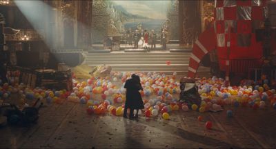 Still from Phantom Thread (2017) that has been tagged with: band & balloons