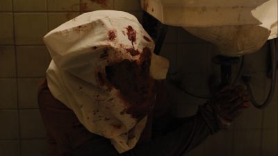Still from Prisoners (2013) that has been tagged with: gore & torture