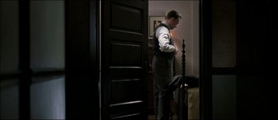 Still from Road To Perdition (2002) that has been tagged with: clean single & doorway