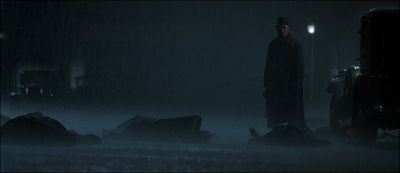 Still from Road To Perdition (2002) that has been tagged with: rain