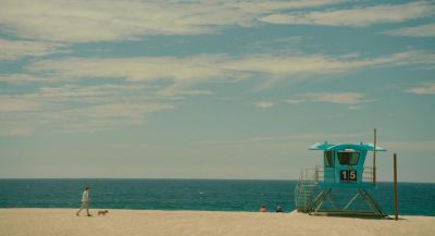 Still from Ruby Sparks (2012) that has been tagged with: establishing shot & ocean