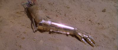 Still from Star Wars: A New Hope (1977) that has been tagged with: arm
