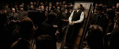 Still from The Assassination Of Jesse James By The Coward Robert Ford (2007) that has been tagged with: group & wide shot