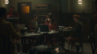 Still from Commercial: SquareSpace — "Storyteller" that has been tagged with: computer & coffee shop