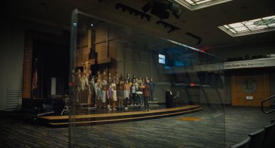 Still from The Killing of a Sacred Deer (2017) that has been tagged with: group-shot & choir