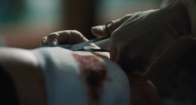 Still from The Killing of a Sacred Deer (2017) that has been tagged with: insert & gloves