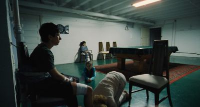 Still from The Killing of a Sacred Deer (2017) that has been tagged with: child & fluorescent light