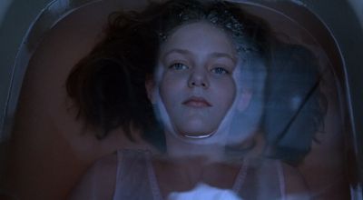 Still from The Virgin Suicides (1999) that has been tagged with: 473d8a