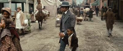 Still from 12 Years a Slave (2013) that has been tagged with: group-shot & crowd & day & medium shot