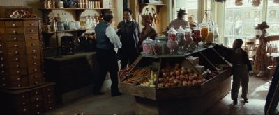 Still from 12 Years a Slave (2013) that has been tagged with: shopping & day & wide shot