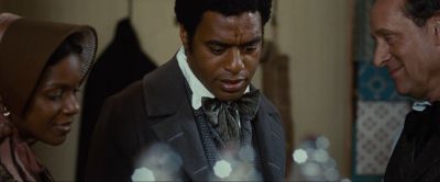 Still from 12 Years a Slave (2013) that has been tagged with: three-shot & medium close-up & day