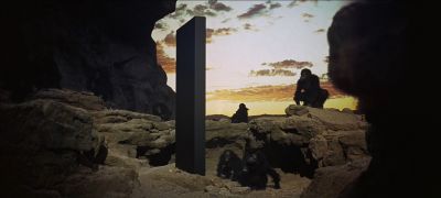 Still from 2001: A Space Odyssey (1968) that has been tagged with: 996415 & wide shot & day & exterior