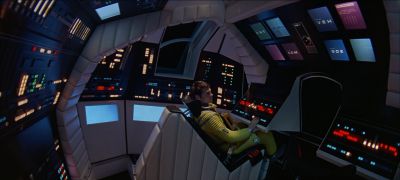 Still from 2001: A Space Odyssey (1968) that has been tagged with: 328ce7 & wide shot & interior