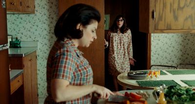 Still from A Serious Man (2009) that has been tagged with: kitchen