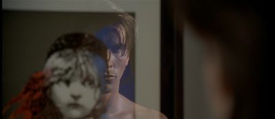 Still from American Psycho (2000) that has been tagged with: painting