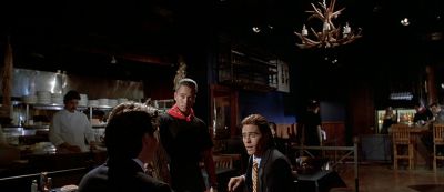 Still from American Psycho (2000) that has been tagged with: restaurant & interior & wide shot