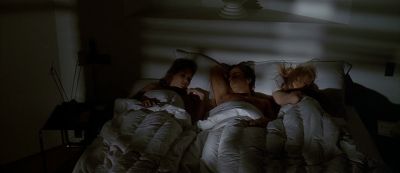 Still from American Psycho (2000) that has been tagged with: sleeping & bed