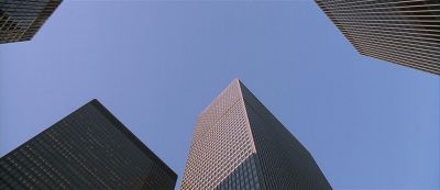 Still from American Psycho (2000) that has been tagged with: skyscraper & city & exterior & extreme wide