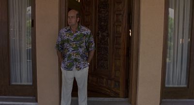 Still from Being John Malkovich (1999) that has been tagged with: clean single & doorway & foyer