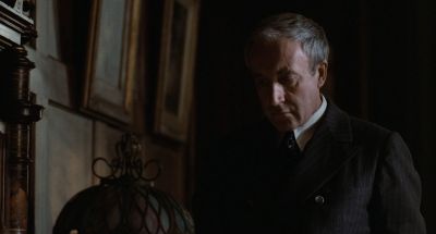 Still from Being There (1979) that has been tagged with: clean single & low-angle & day & interior