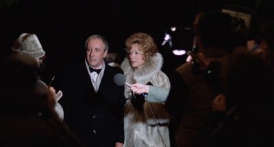 Still from Being There (1979) that has been tagged with: medium shot & microphone & press