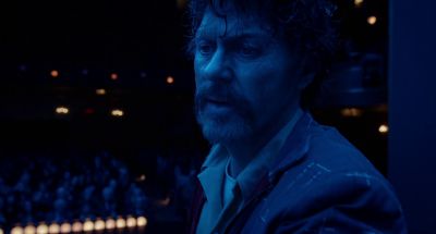 Still from Birdman (2014) that has been tagged with: 0087bd & interior