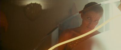Still from Blade Runner (1982) that has been tagged with: clean single