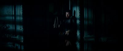 Still from Blade Runner (1982) that has been tagged with: clean single & night & wide shot
