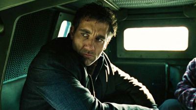 Still from Children of Men (2006) that has been tagged with: 40826d & clean single & interior & day & medium shot